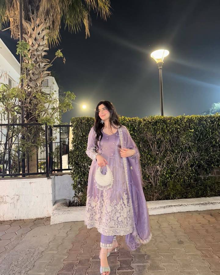 GOWN SET