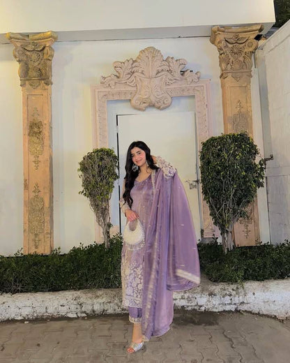 GOWN SET