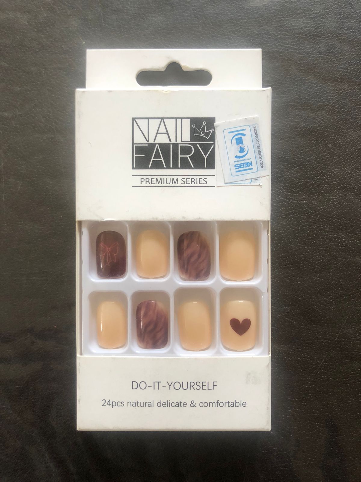 Bow & Heart Nails