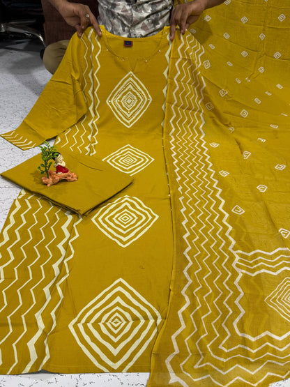 Kurti Set