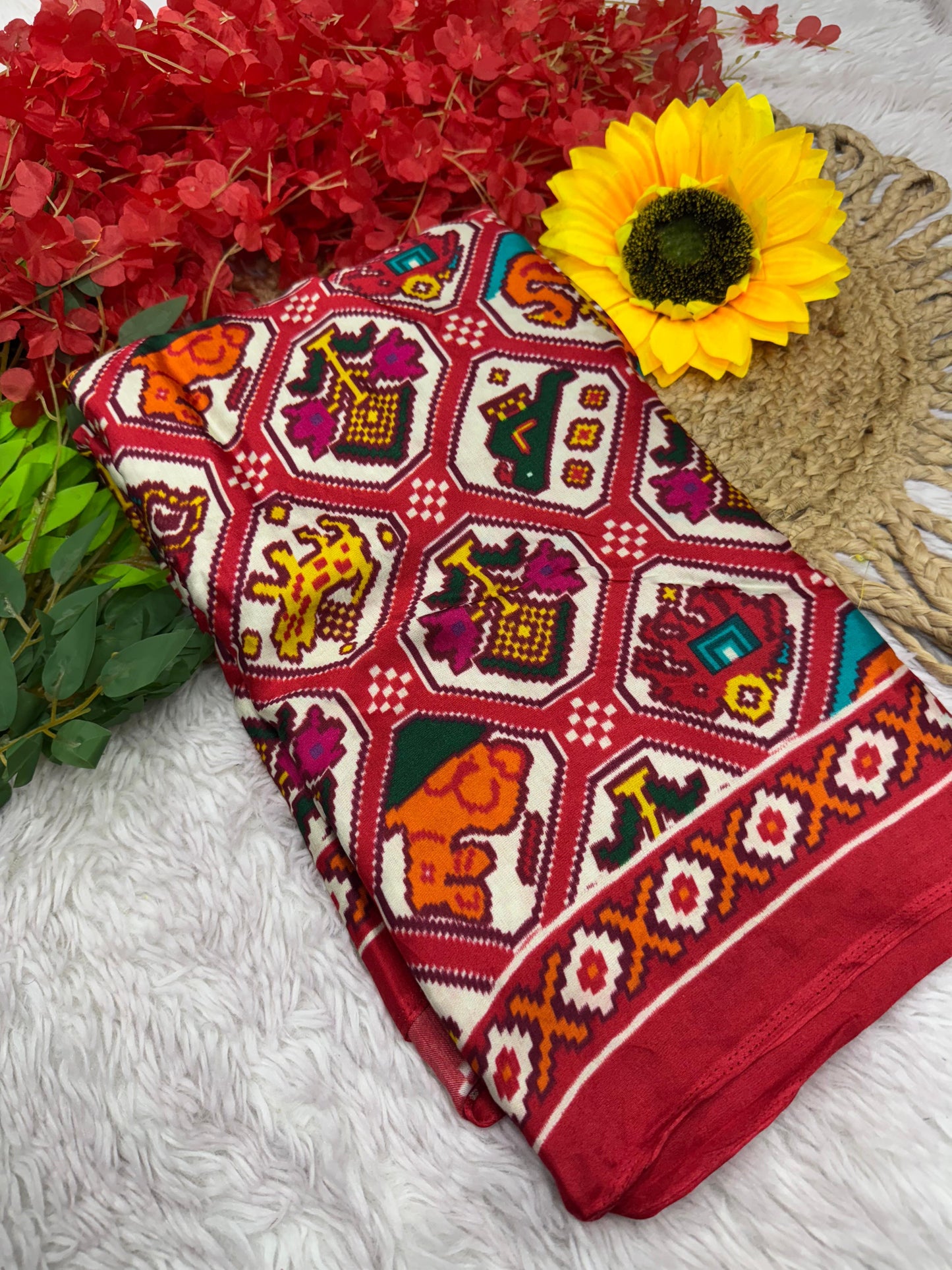 Lagdi Patta Saree