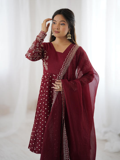 Women’s Ethnic Wear