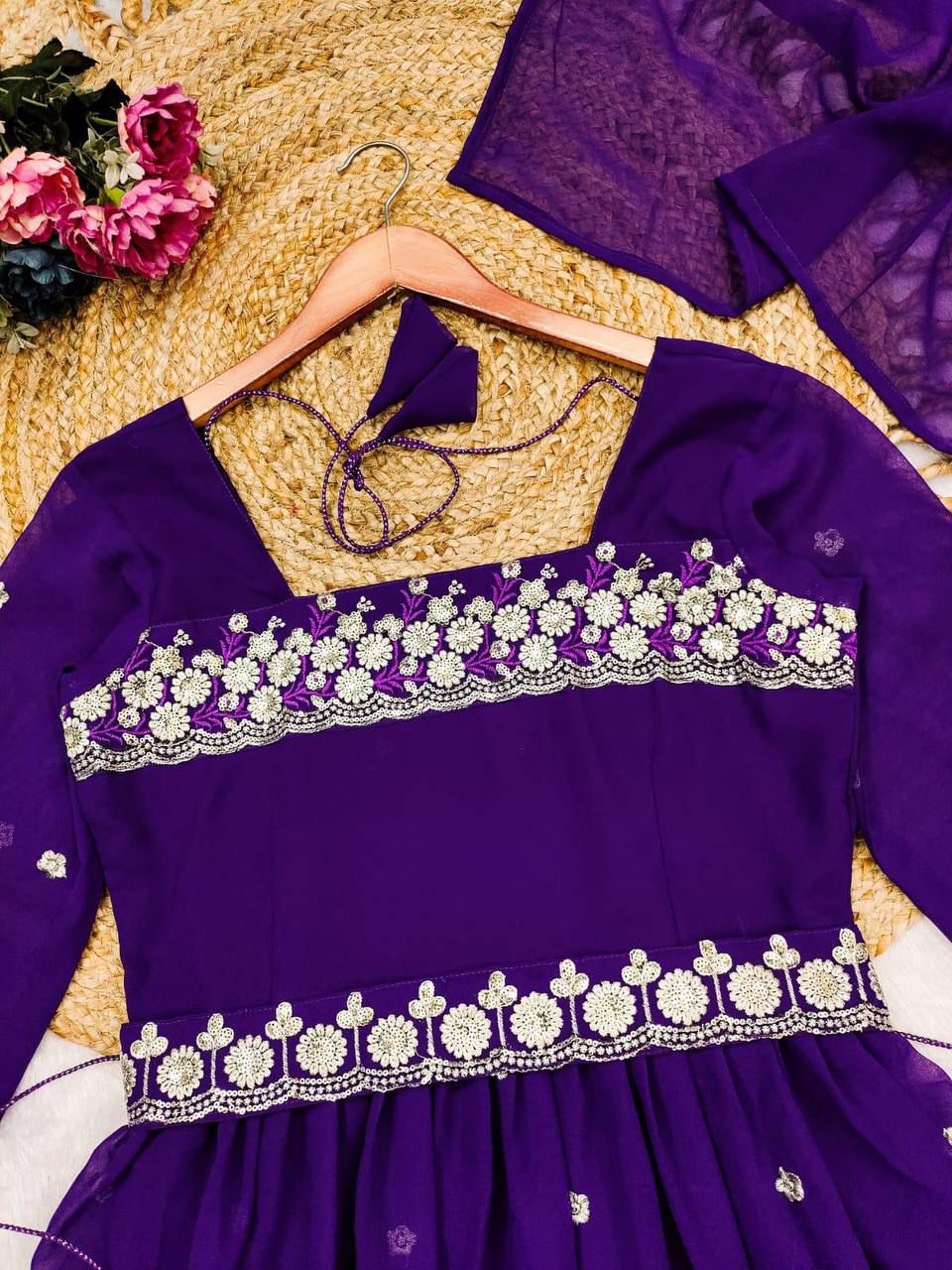 2096 SAHANA ANARKALI