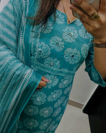 Kurti Set
