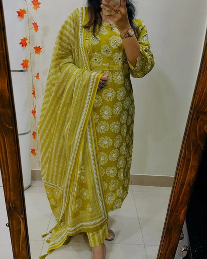 Kurti Set