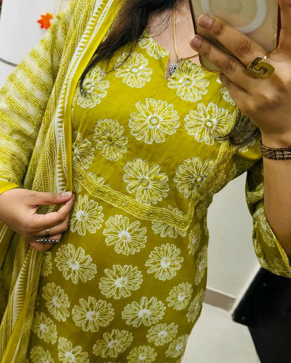Kurti Set