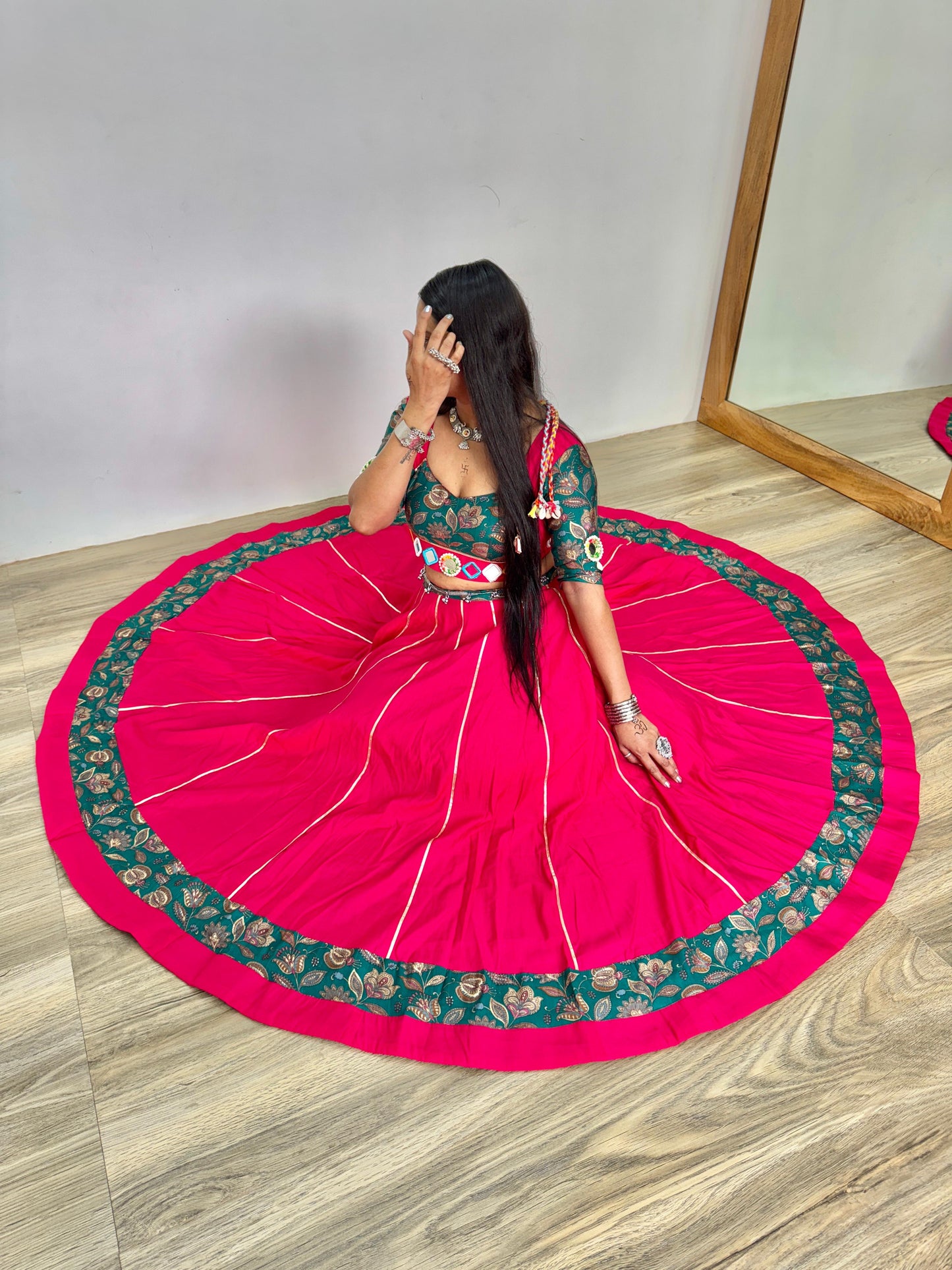 NAVRATRI LEHENGA CHOLI