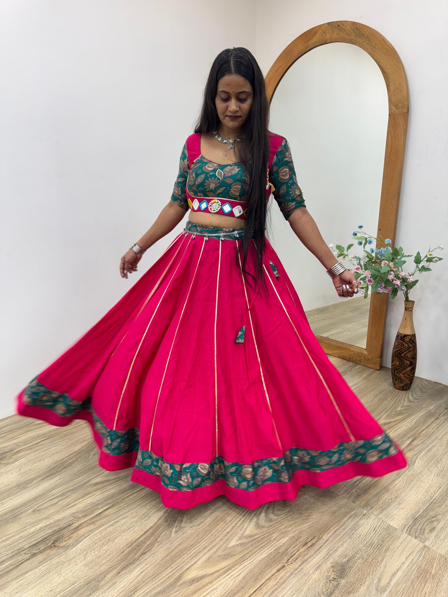 NAVRATRI LEHENGA CHOLI
