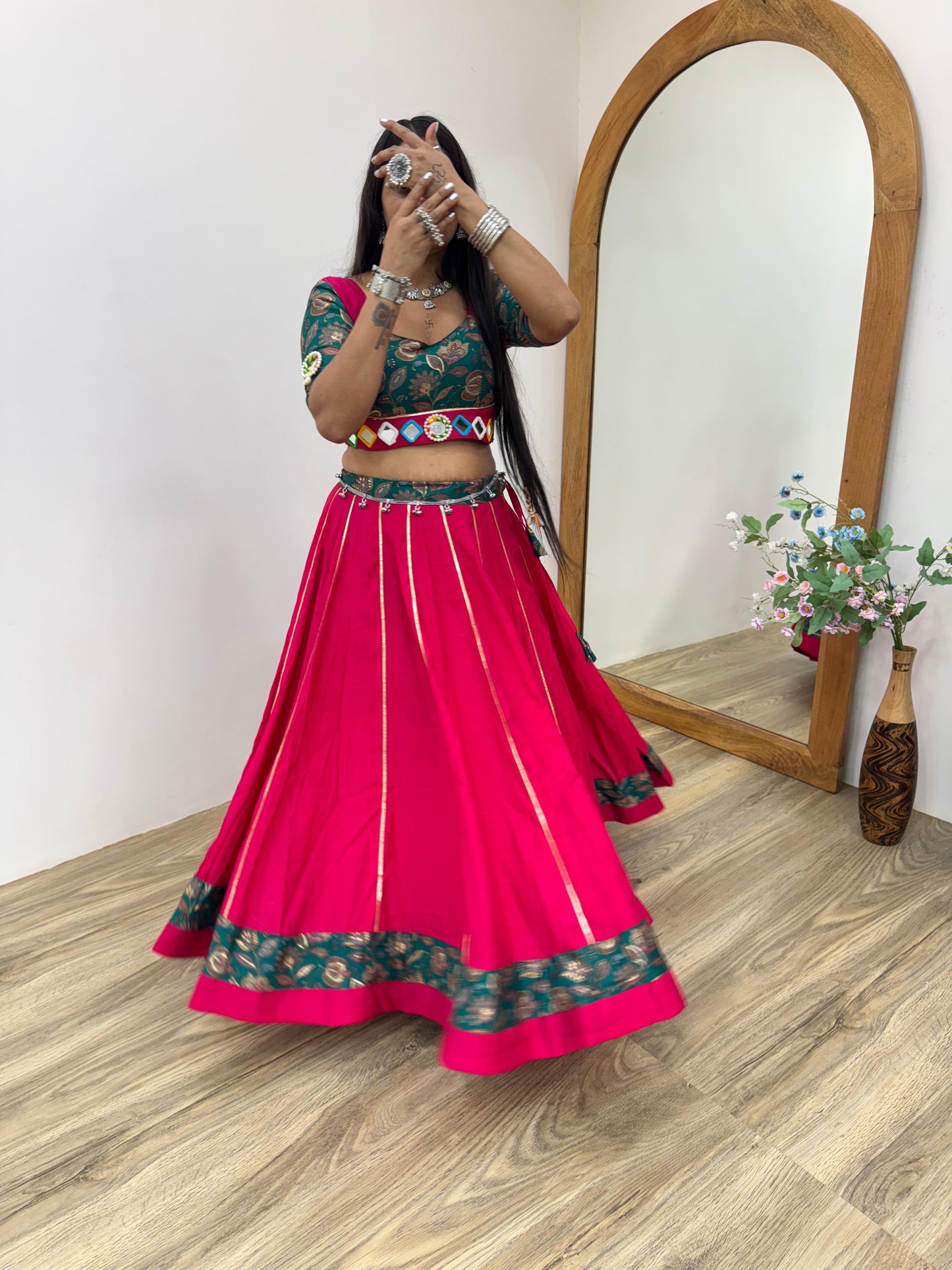 NAVRATRI LEHENGA CHOLI