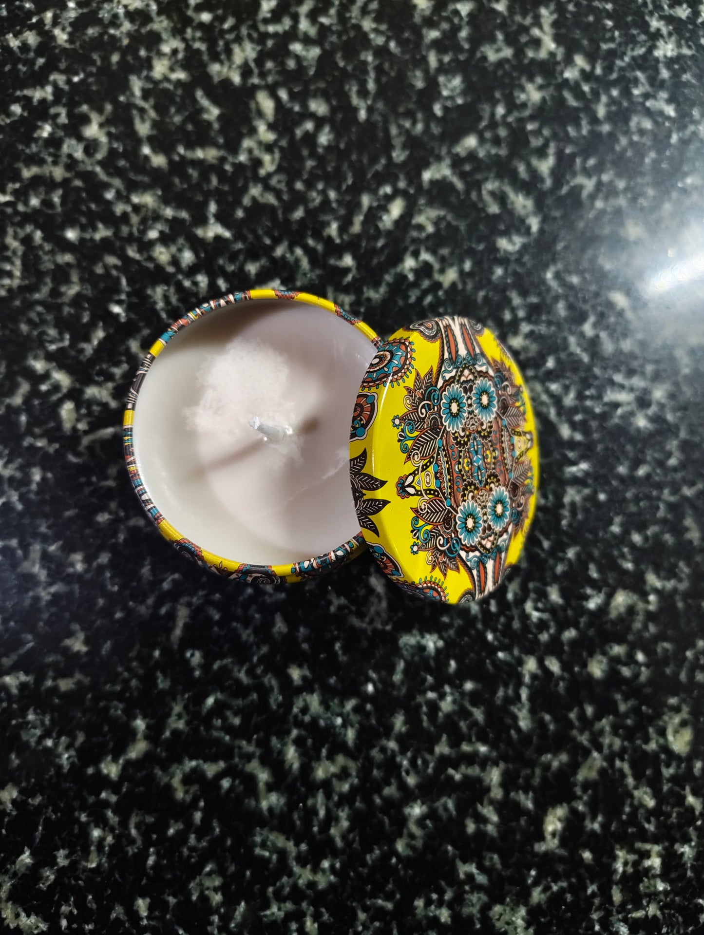Christmas Morning Brew Mandala Tin Candle