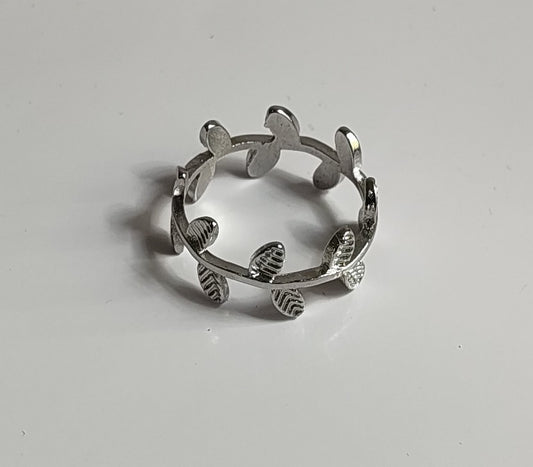 Silver Leaf Ring