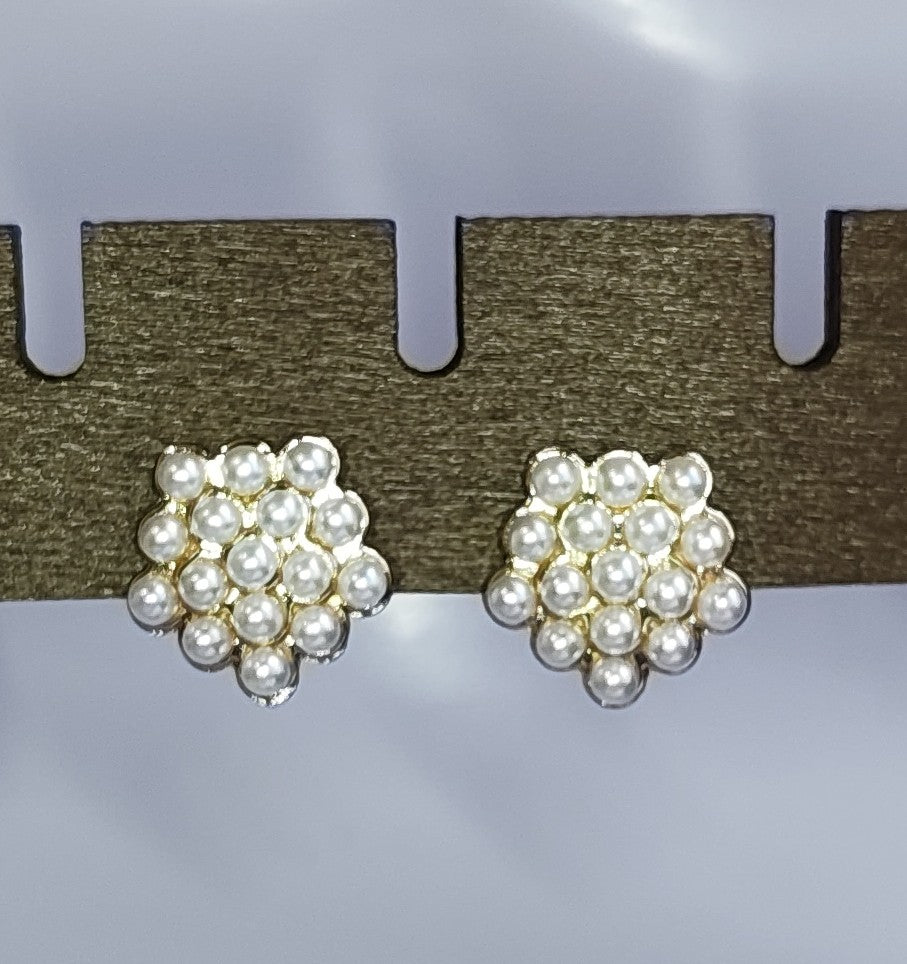 Flower Pearl Earrings