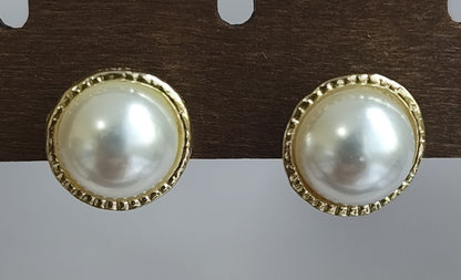 Golden Pearl Earrings