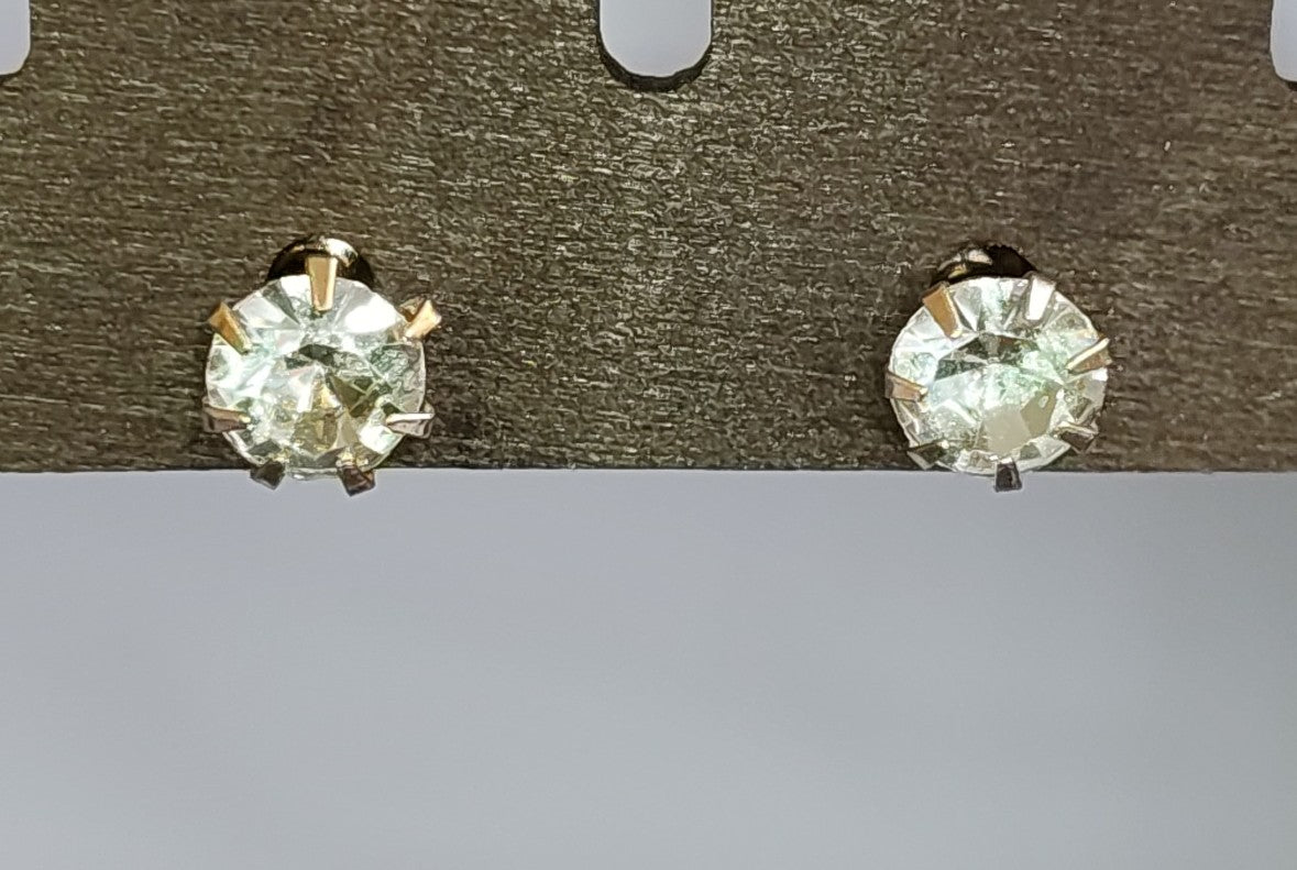 Golden Studs