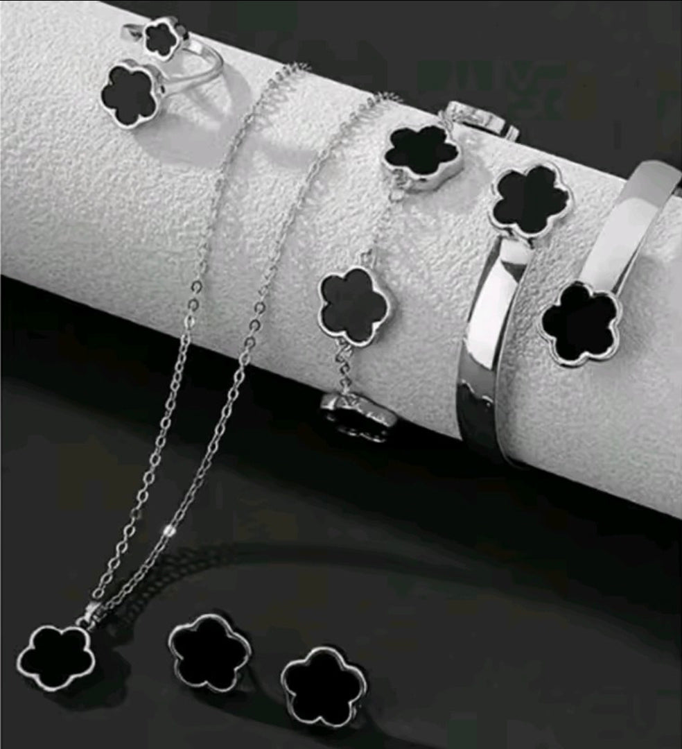 Five Petal Clover Set