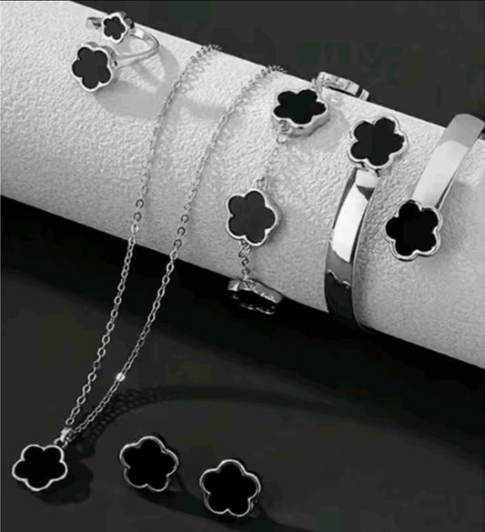Five Petal Clover Set