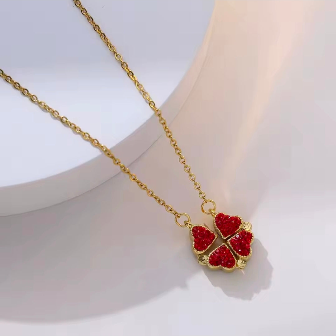 Clover Magnetic Necklace