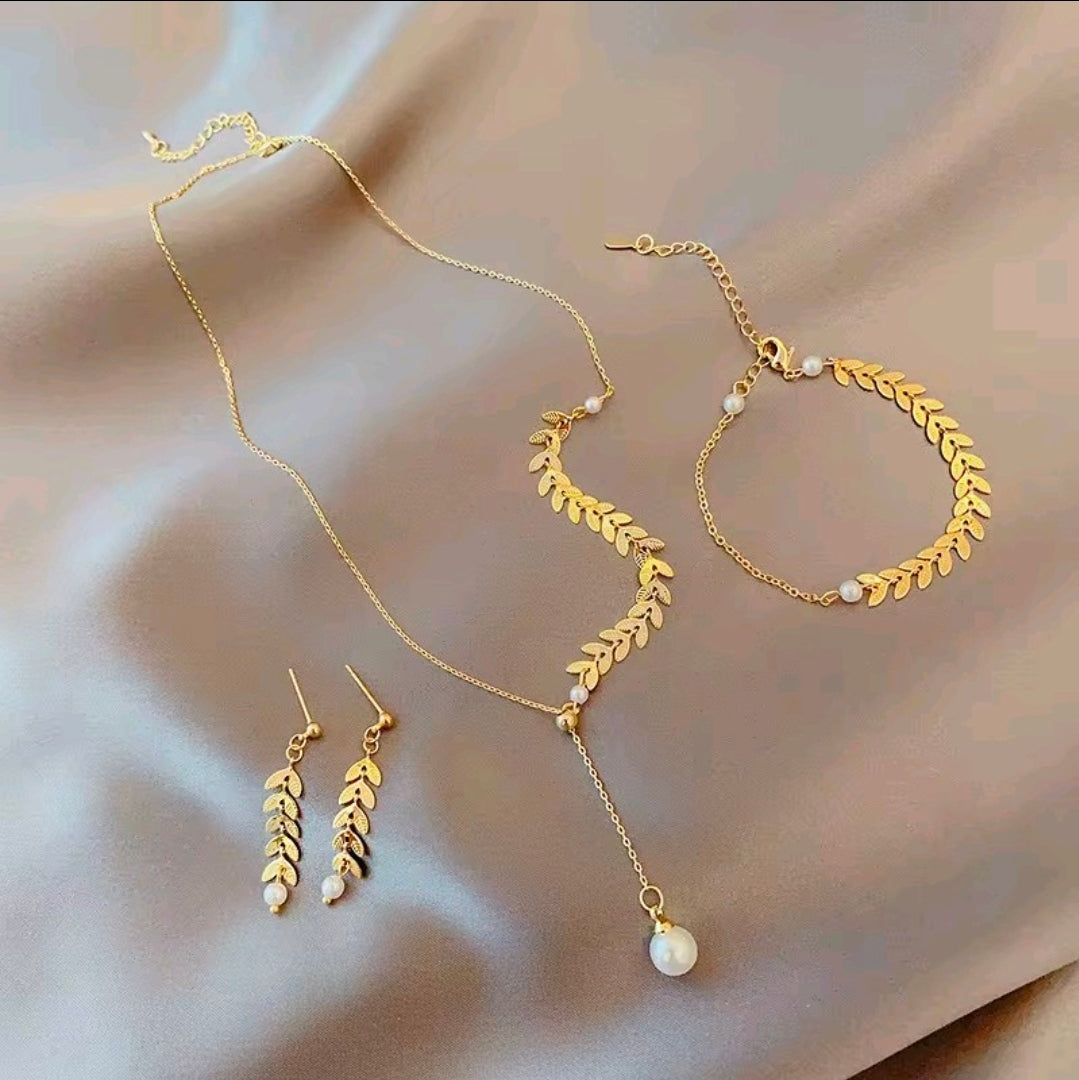 Golden Leaf Set